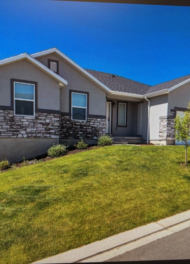 Photo - Santaquin Rental House #2