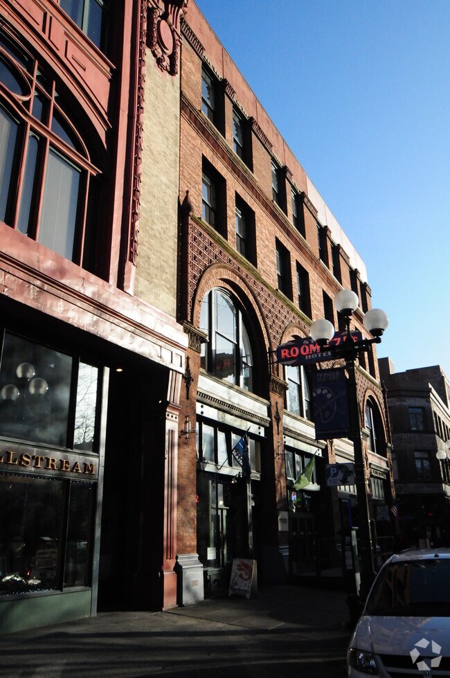 Photo - 114 1st Ave S