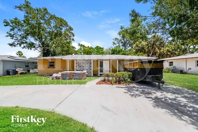 Building Photo - 6007 Dartmouth Dr Rental