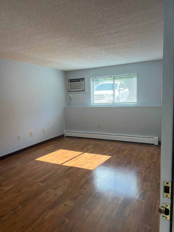 Photo - 175 Willard St