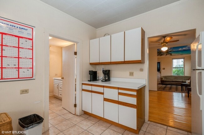 Photo - 1652 W Nelson St Unit 3