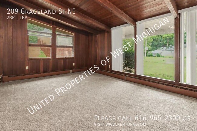Photo - 209 Graceland St NE