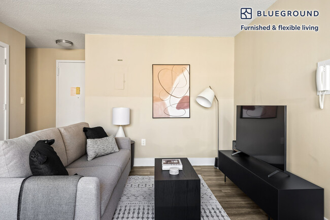 Building Photo - 484 2nd Ave Rental