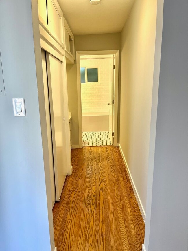 Photo - Bellevue Apartments