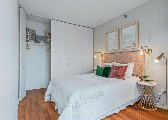 Photo - 550 N Kingsbury St Unit 2308