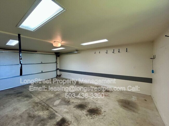 Photo - 550 NW Alpine Terrace