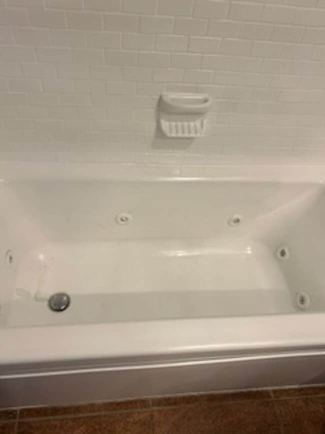 Photo - Beautiful 3/2 Available now!