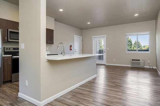 Photo - Spring Woods Apartments