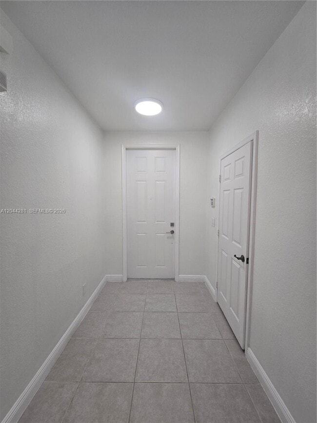 Photo - 9738 Darlington Pl
