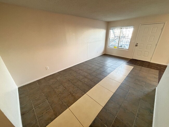 Photo - 625 N 12th St. Unit 1