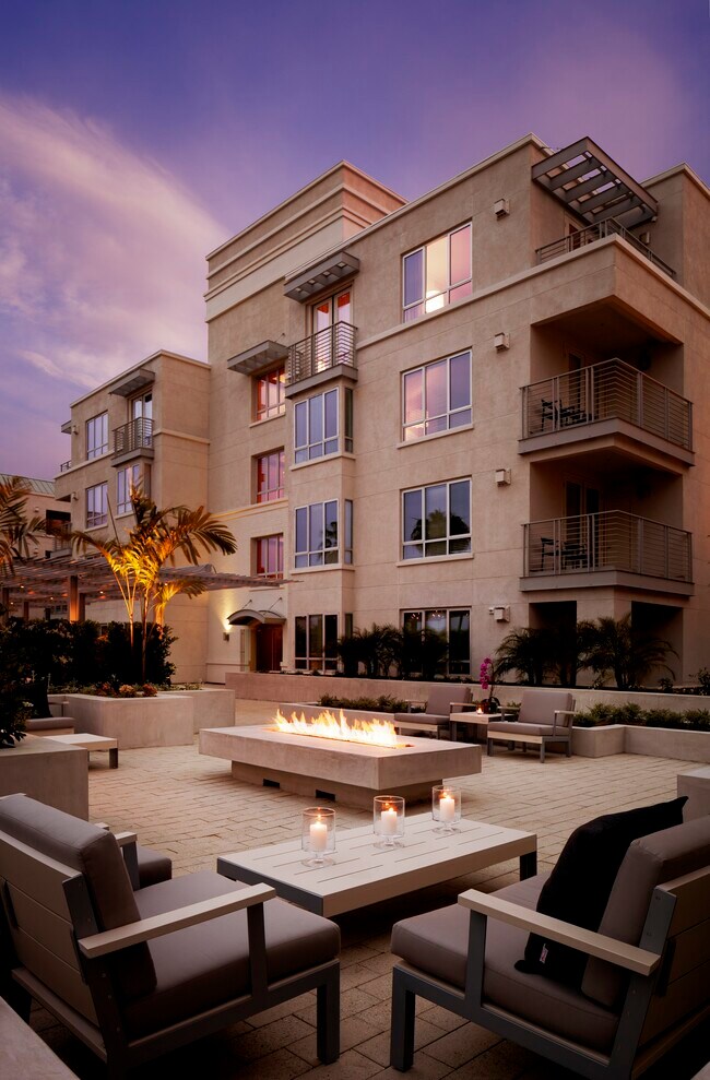 AKA Beverly Hills Furnished Residences Apartments For Rent in Beverly