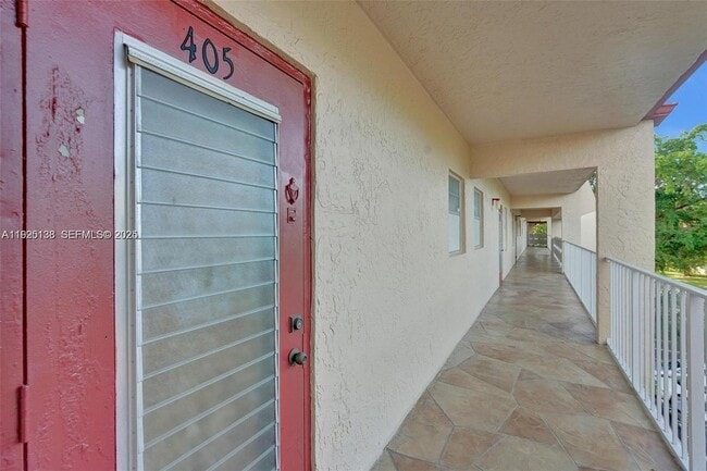 Photo - 1030 Country Club Dr Unit 405