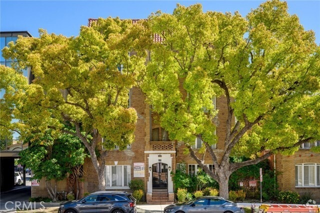 Building Photo - 228 S Kenwood St Unit 108 Rental