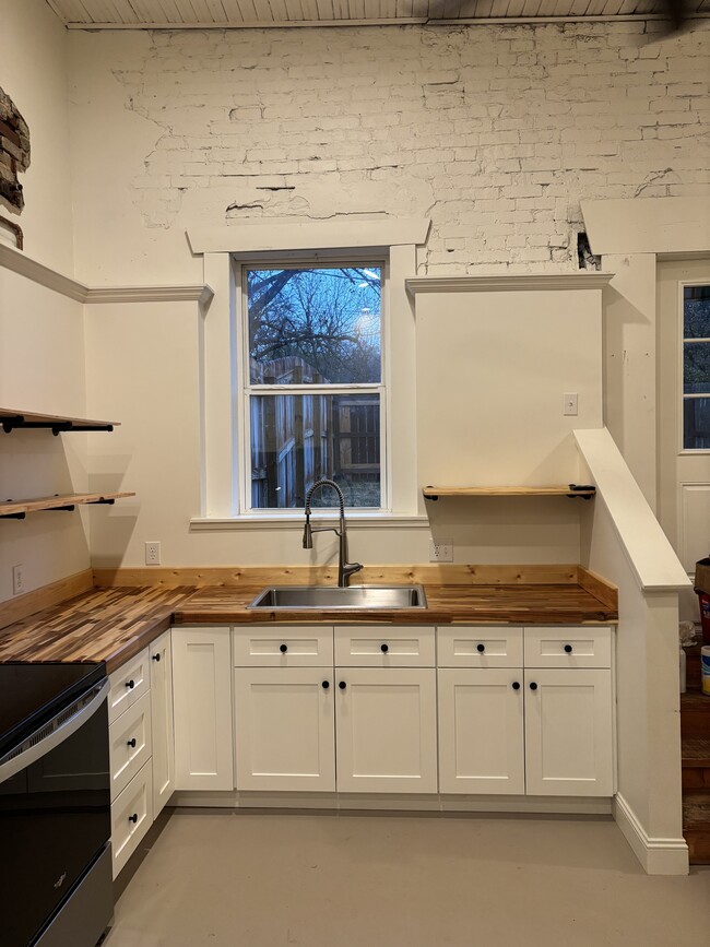 Photo - 7 Main St E Unit 9b