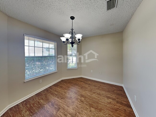 Photo - 14428 Woodfield Cir N