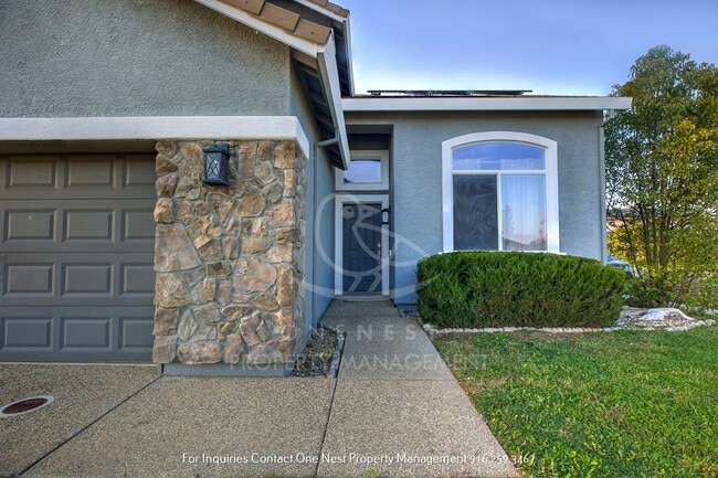 Photo - 4 Bedroom, 2 bathroom, 2 car garage