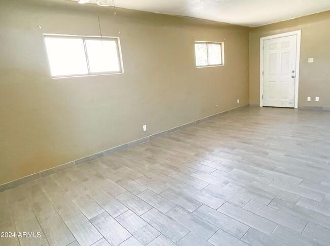 Photo - 2138 E Turney Ave