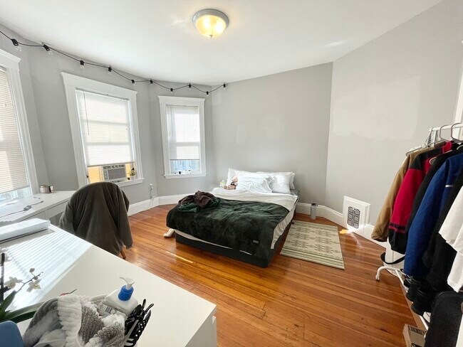 Photo - 9 Taft St Unit 2