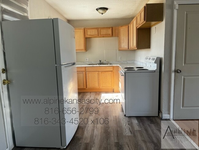 Photo - Spacious Vineyard Ranch, Fenced, Deck!