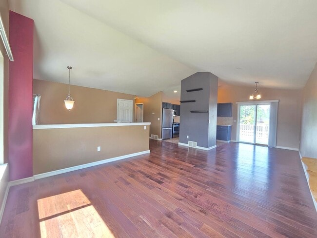 Photo - $2,800 - 3 Bed / 2 Bath Beautiful and Spacious Home with a Fully Fenced backyard