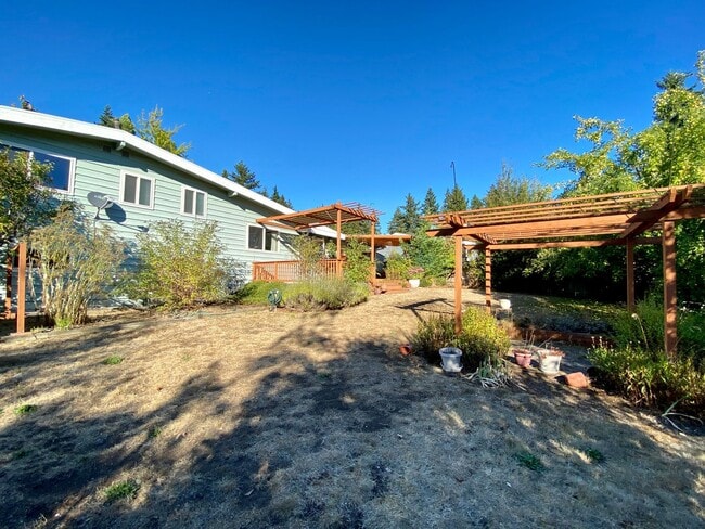 Photo - Charming Lake Hills Home in the Heart of Bellevue