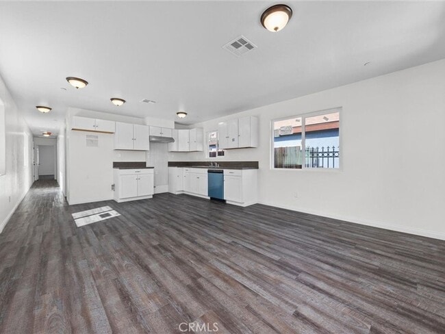 Photo - 6 S Owens St