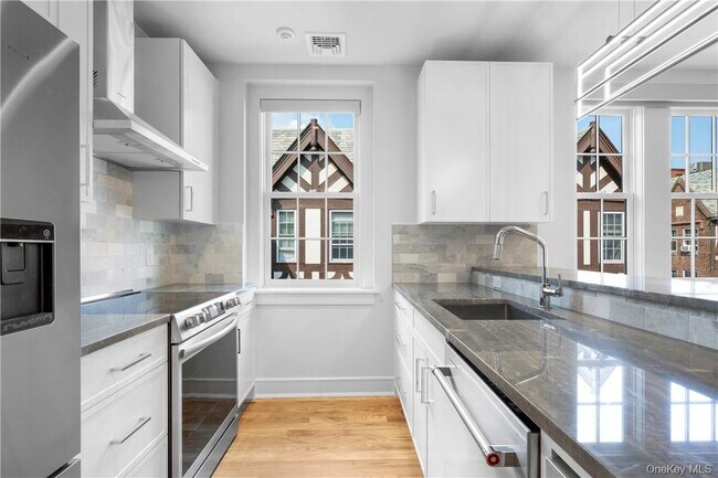 Photo - 26 East Pkwy Unit 17