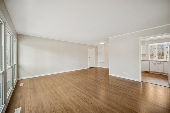 Photo - 1001 Longaker Rd