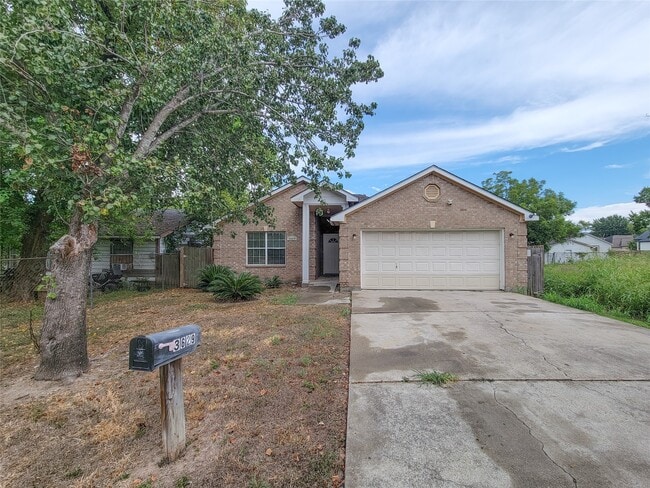 Building Photo - 3629 Mt Pleasant St