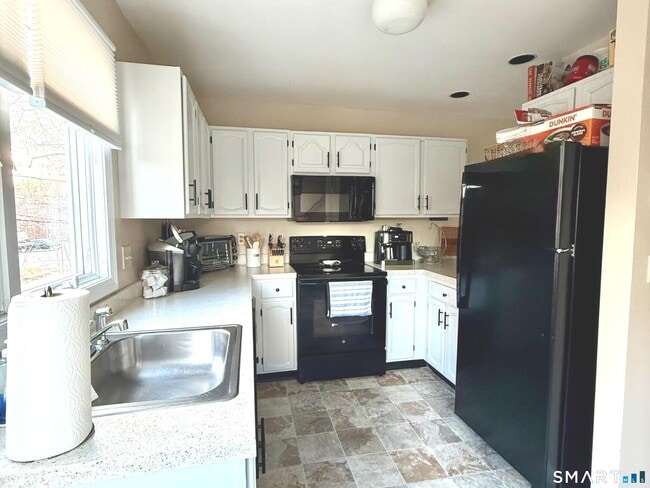 Photo - 19 Wadhams Ave