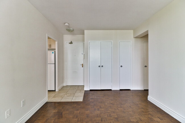 Building Photo - 50 Cambridge Ave Unit 1-Bed