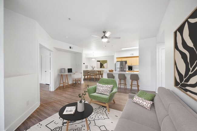 Building Photo - The Laurel at Altamonte