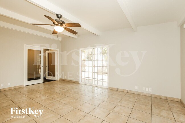 Photo - 2028 W Schell Dr
