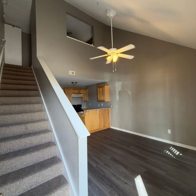 Building Photo - $500 Off 1st Full Month!* All Utilities In... Unit 103B Rental