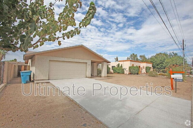Building Photo - 2808 W Orangewood Ave Rental