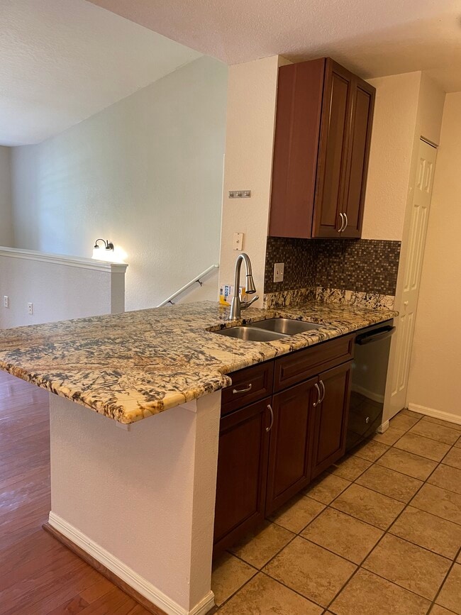 Photo - 8821 Manor Loop Unit 201