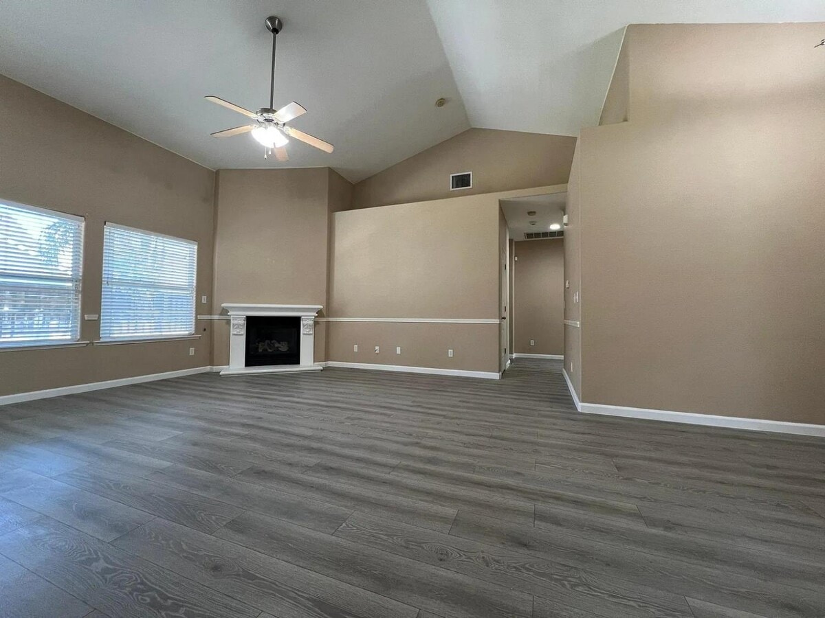 Photo - 4778 W Oswego Ave