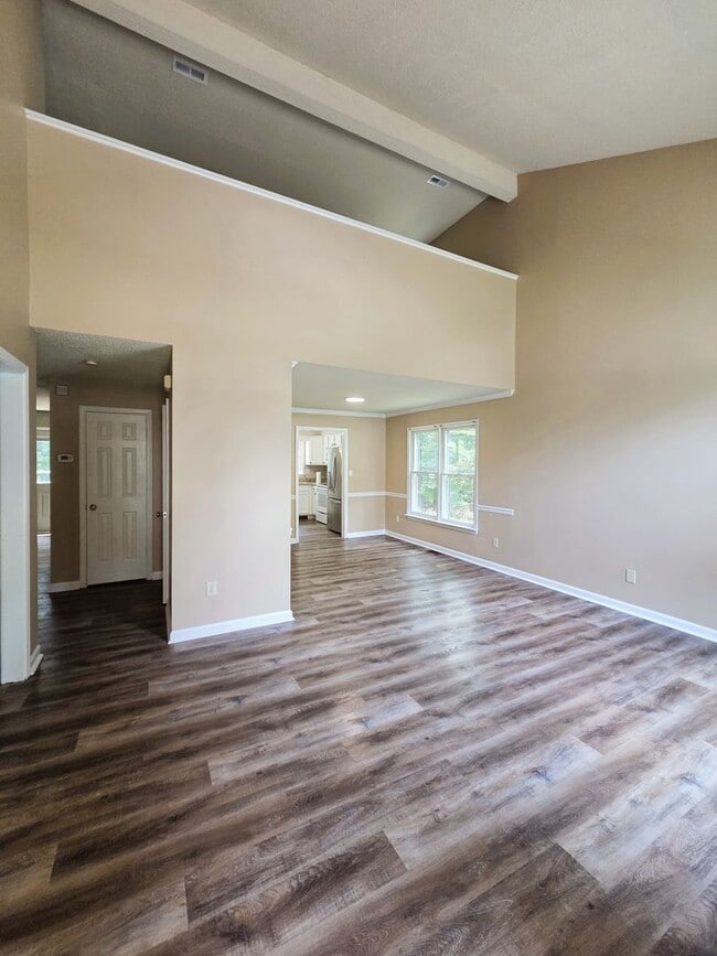 Photo - Well maintained 2 story home in Providence Creek Subdivision