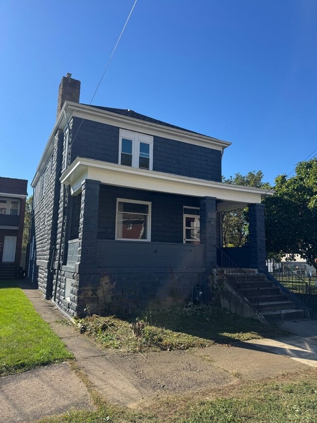 Photo - **3-Bedroom, 2-Bathroom House for Rent**