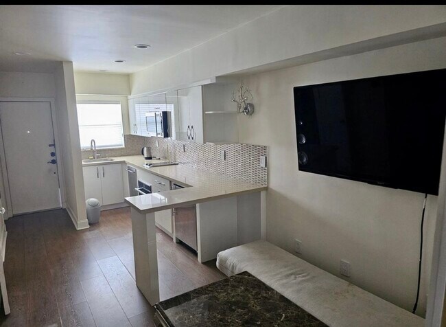 Photo - 2225 NE 123rd St