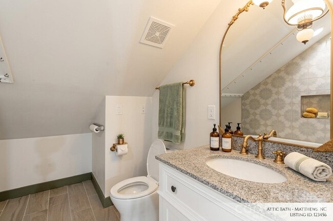 Photo - 8478 Rocky River Rd