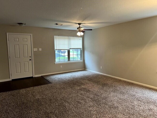 Photo - 6519 Mildenhall Ct