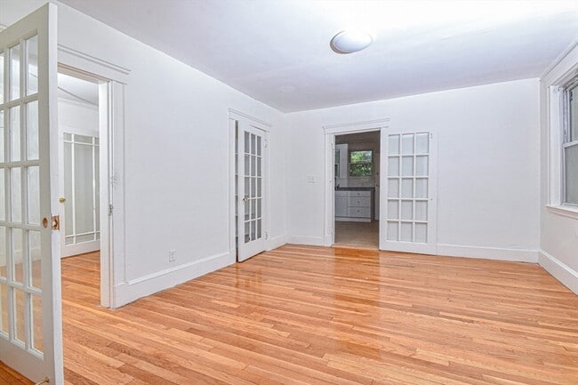 Building Photo - 19 Ronan St Unit 3 Rental