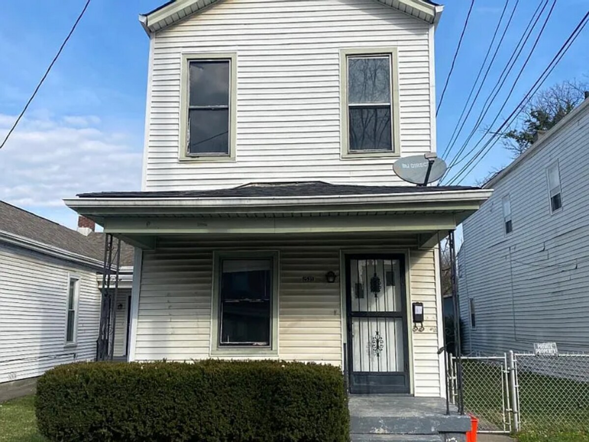 Photo - 2539 Bank St Unidad 2539 Bank St. #1