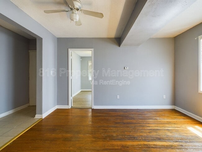 Photo - 2938 Flora Ave Unidad 1s