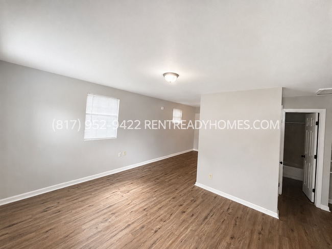 Photo - 1420 Rayfield Dr