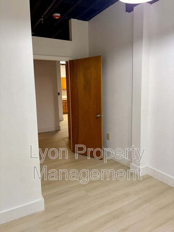 Photo - 50 Hedley Ave Unit 6