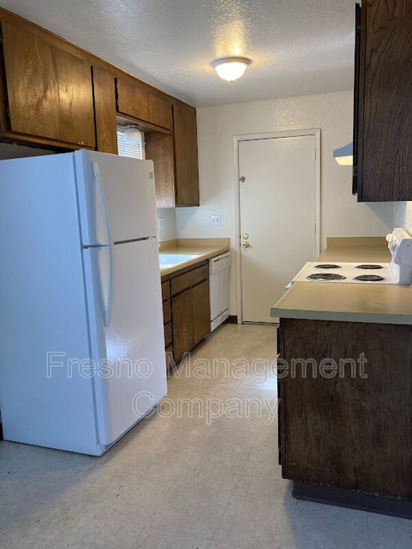 Photo - 815 S Demaree St Townhome