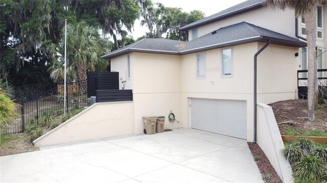 Photo - 6846 Lake View Dr