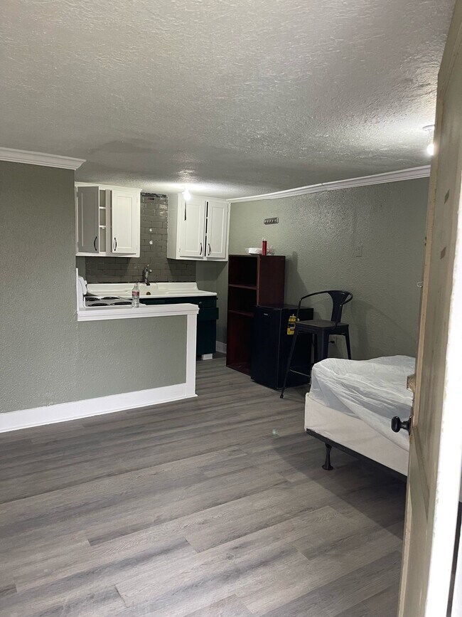 Photo - 906 1/2 Panama St Unit A